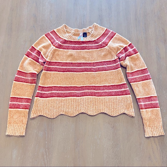 Love by Design Scalloped Hem Cropped Pink & Cream Striped Sweater Sz S - Picture 6 of 8